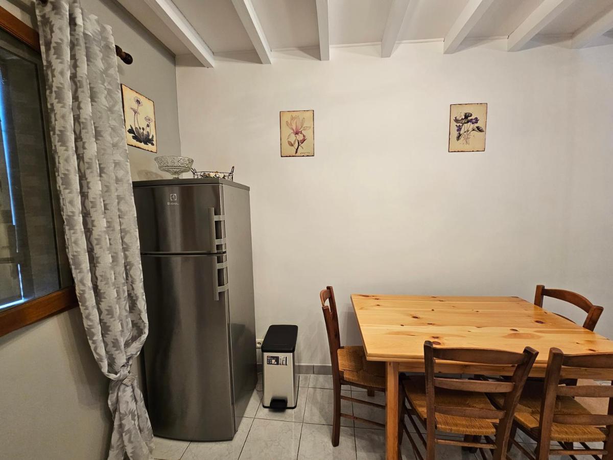 Les Oliviers Apartamento Ansouis Exterior foto