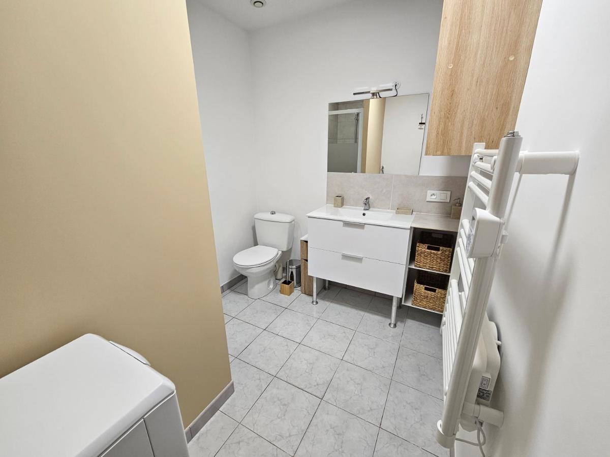 Les Oliviers Apartamento Ansouis Exterior foto
