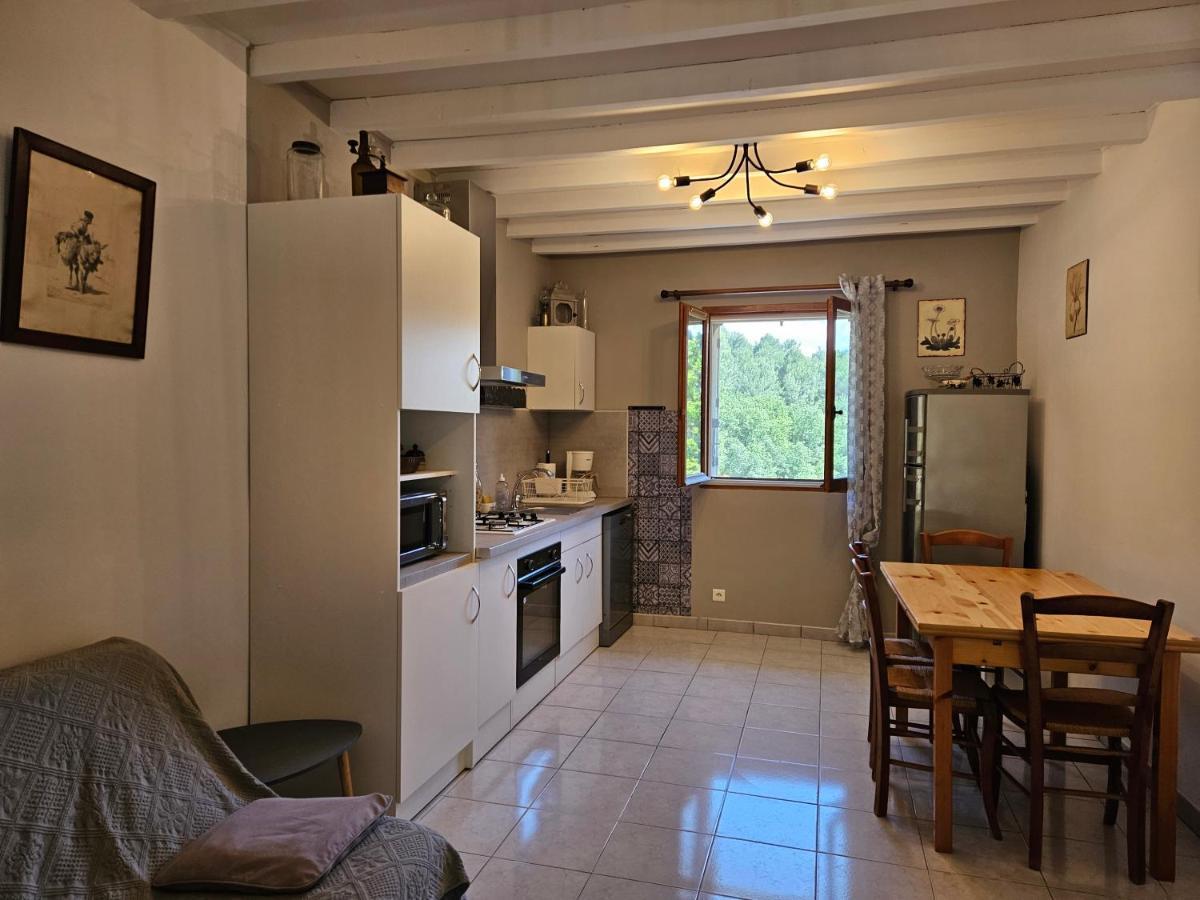 Les Oliviers Apartamento Ansouis Exterior foto