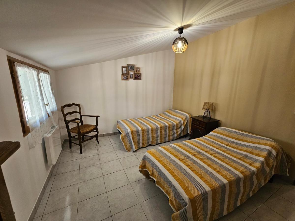 Les Oliviers Apartamento Ansouis Exterior foto