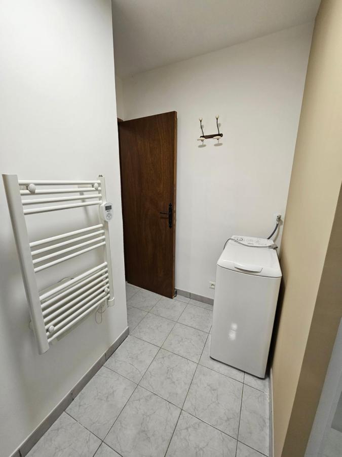 Les Oliviers Apartamento Ansouis Exterior foto