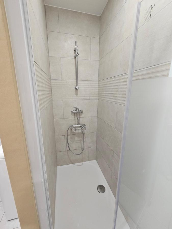 Les Oliviers Apartamento Ansouis Exterior foto