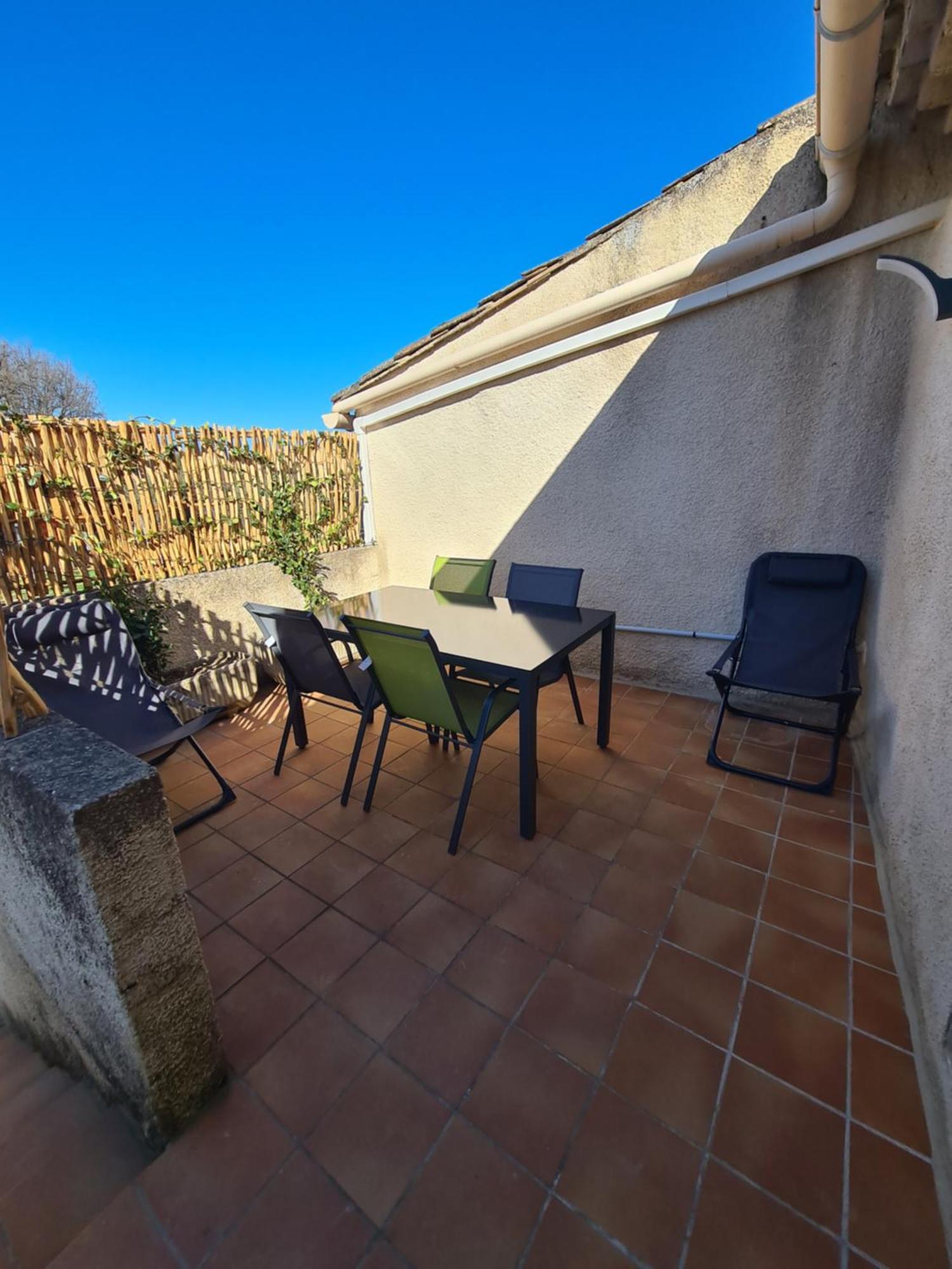 Les Oliviers Apartamento Ansouis Exterior foto